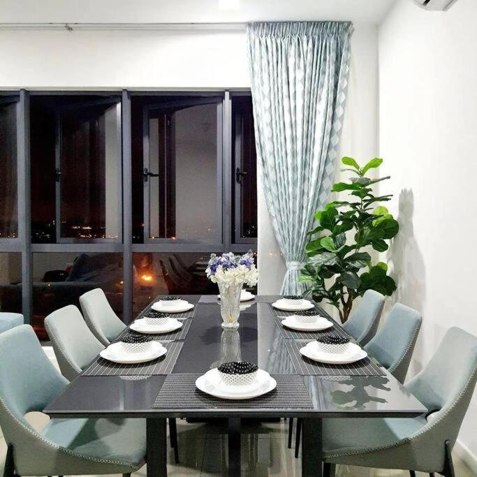 The Glass Homestay Putrajaya Exterior photo
